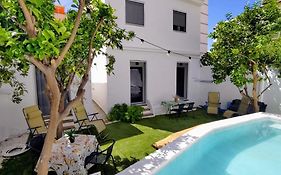 CASITA NAIF ESTANCIAS EN TORRE DEL MAR a 30 METROS DE LA PLAYA